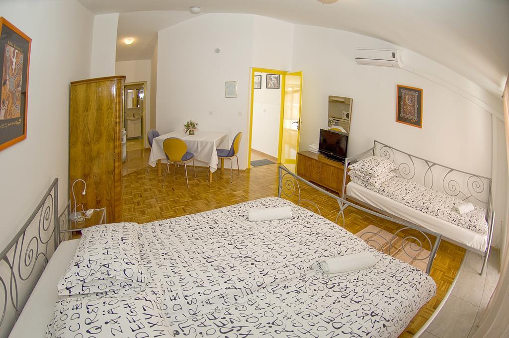Apartments Tomato 1 Novigrad Istria Exteriör bild