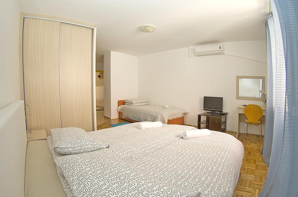 Apartments Tomato 1 Novigrad Istria Exteriör bild